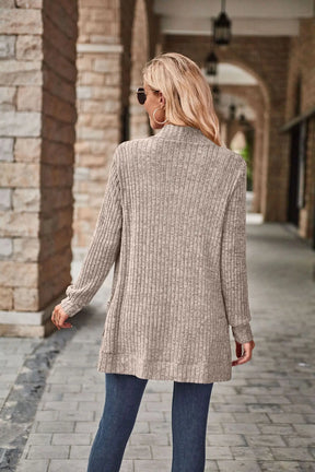 Casaco Cardigan Feminino em Tricô